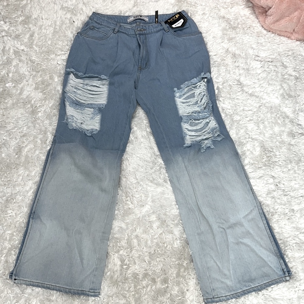 Colombian Jeans - Picture 14 of 17